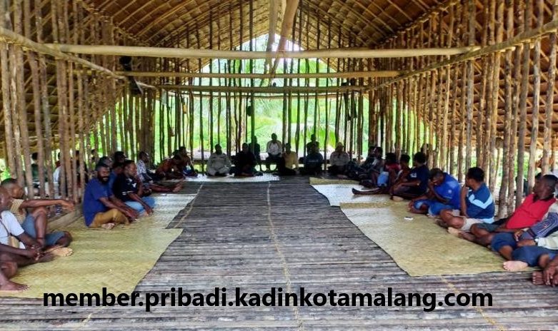 Kampung Adat Kaimana Harmoni Laut